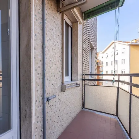 Ospitali - Casa Giuliana, Ampio Trilocale Per Famiglie E Box *